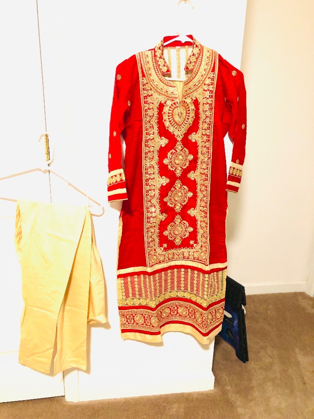 Women’s indian salwar suit